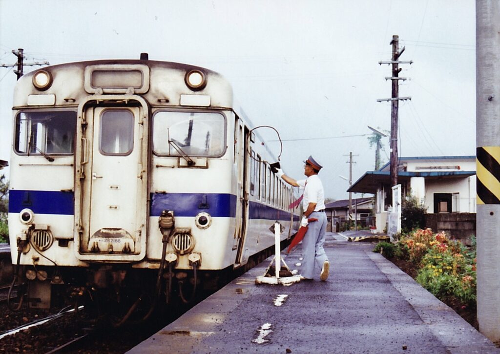 キハ28 2188 福島今町駅 1992年8月 日南線