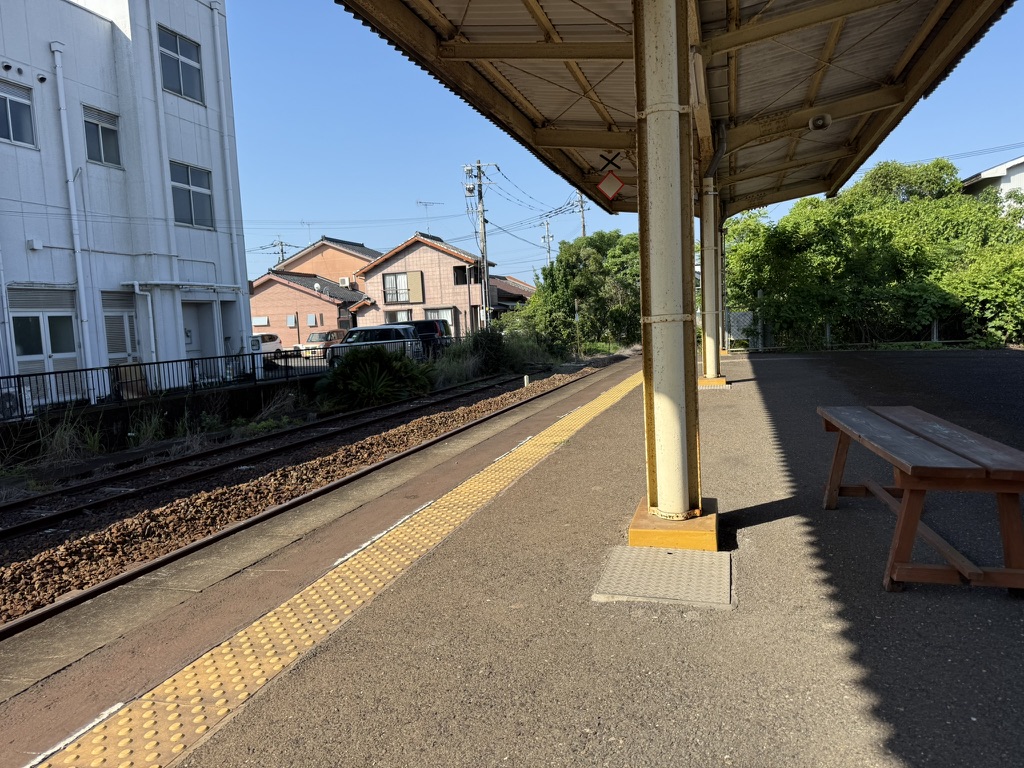 串間駅ホームの眺め