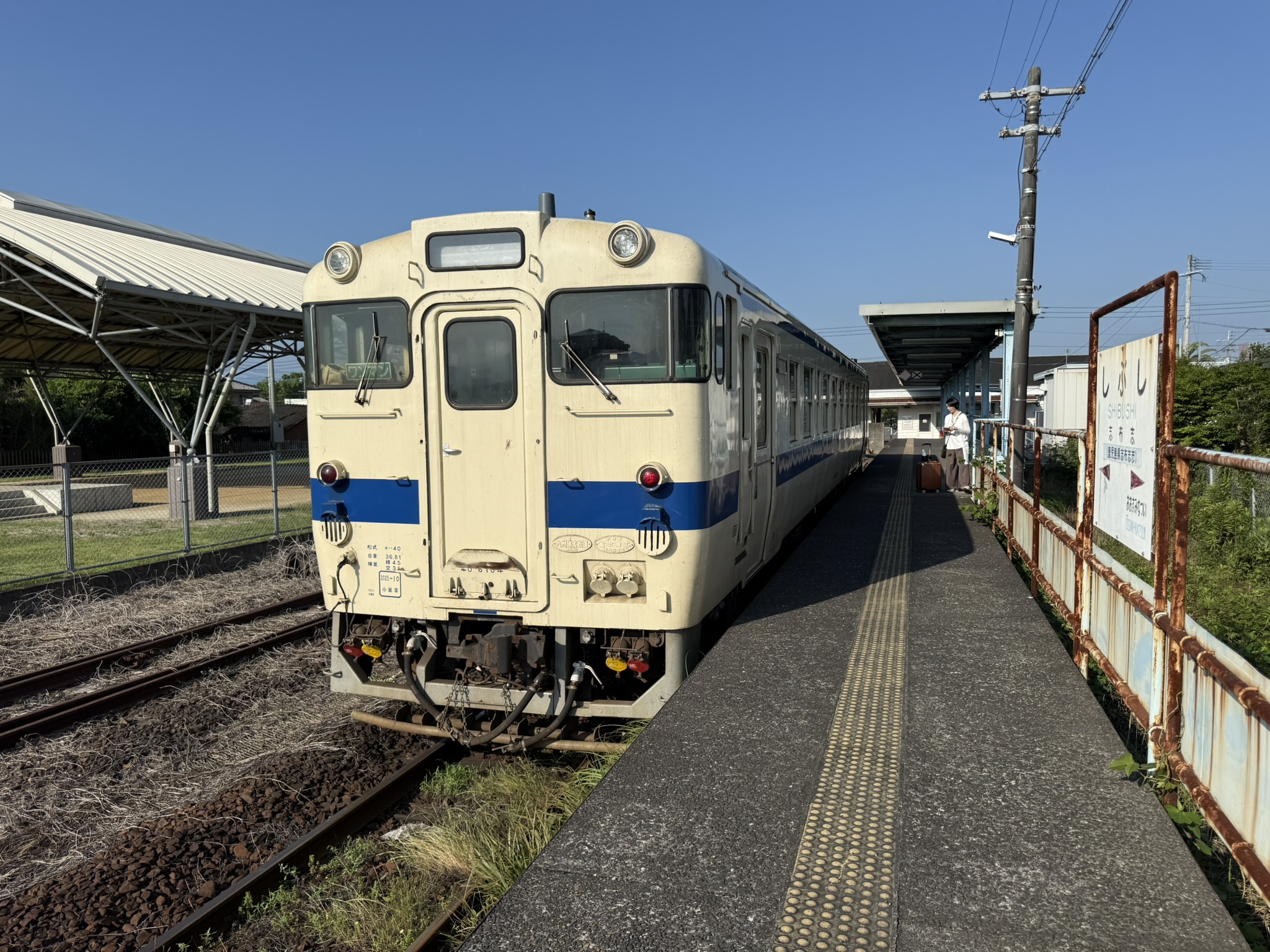 志布志駅 出発前のキハ40