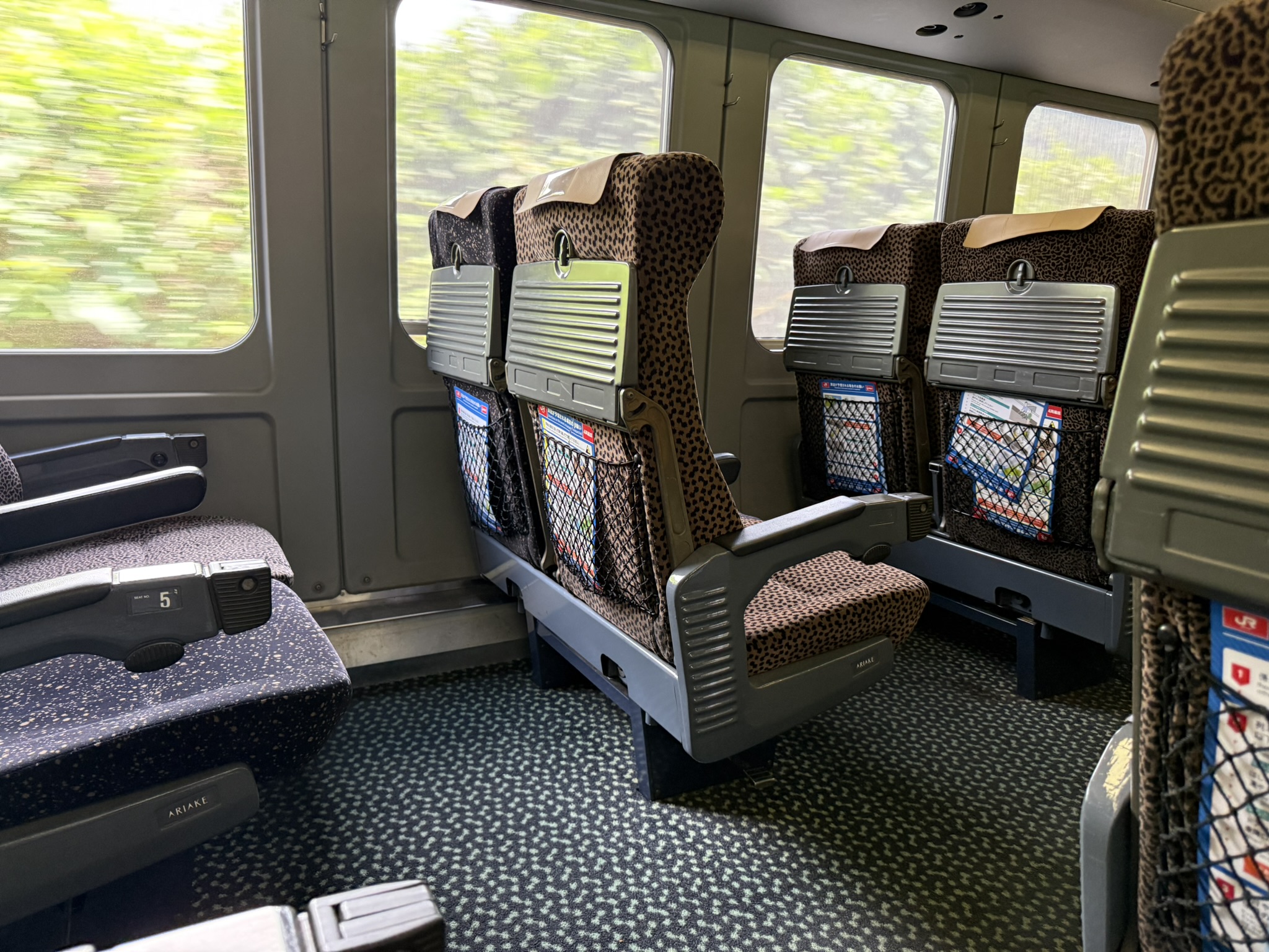 特急きりしま9号 ２号車　車内