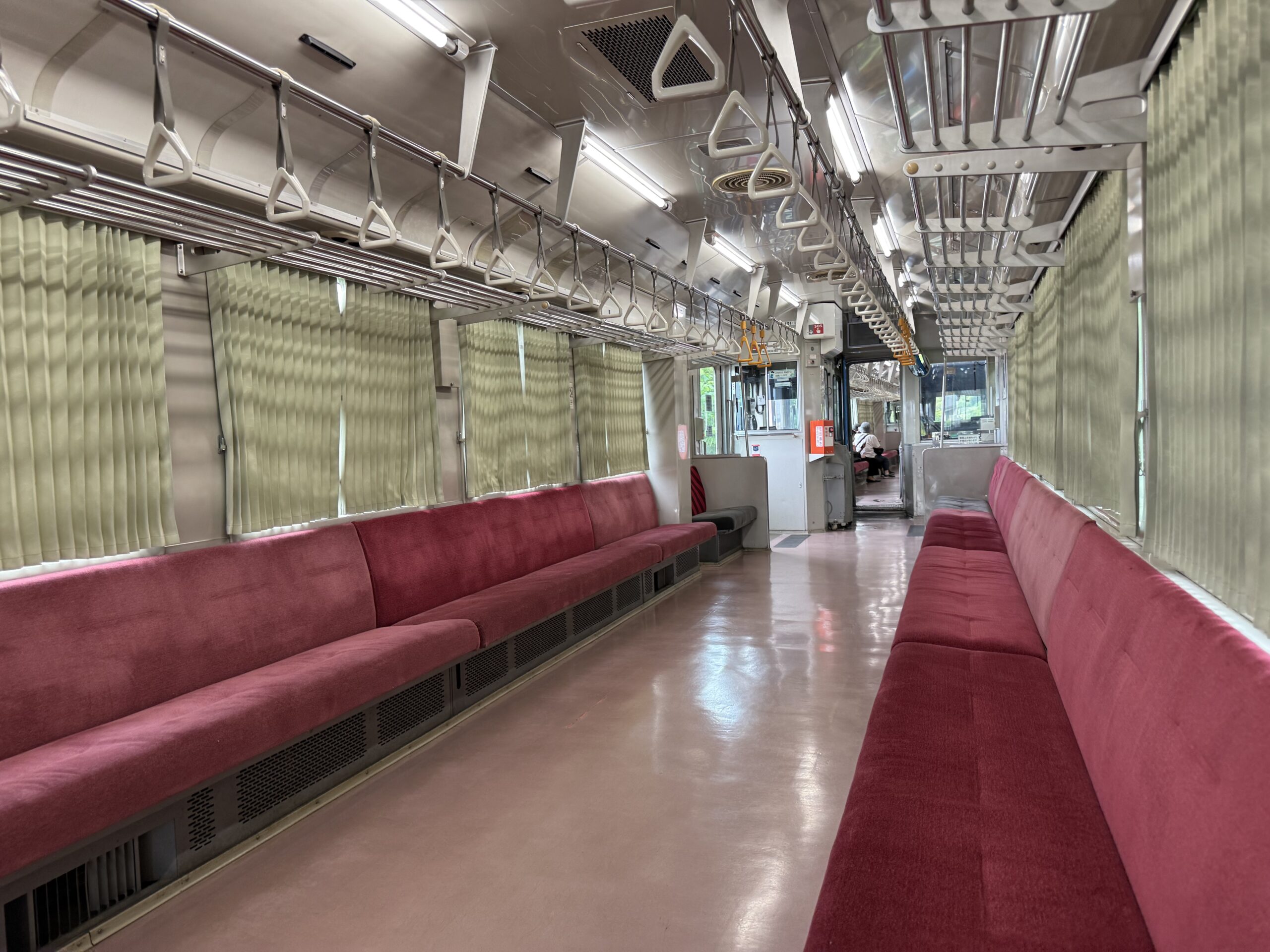 山形駅 左沢線 キハ101 329D 出発前