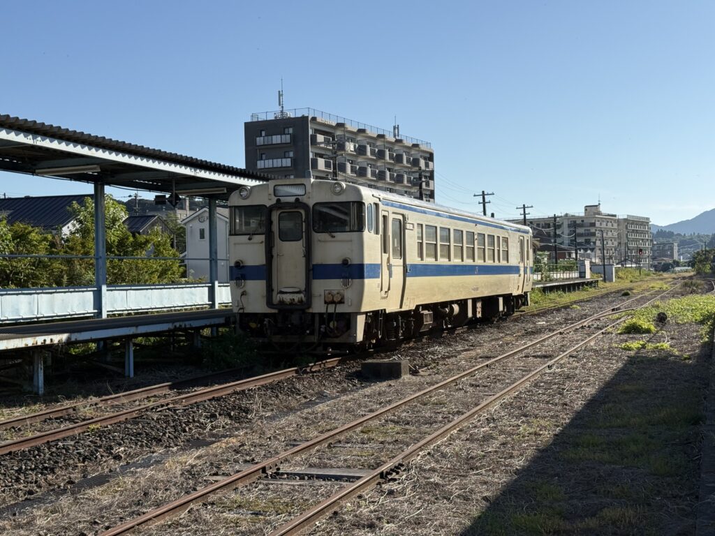1928D・キハ40 8054・志布志駅