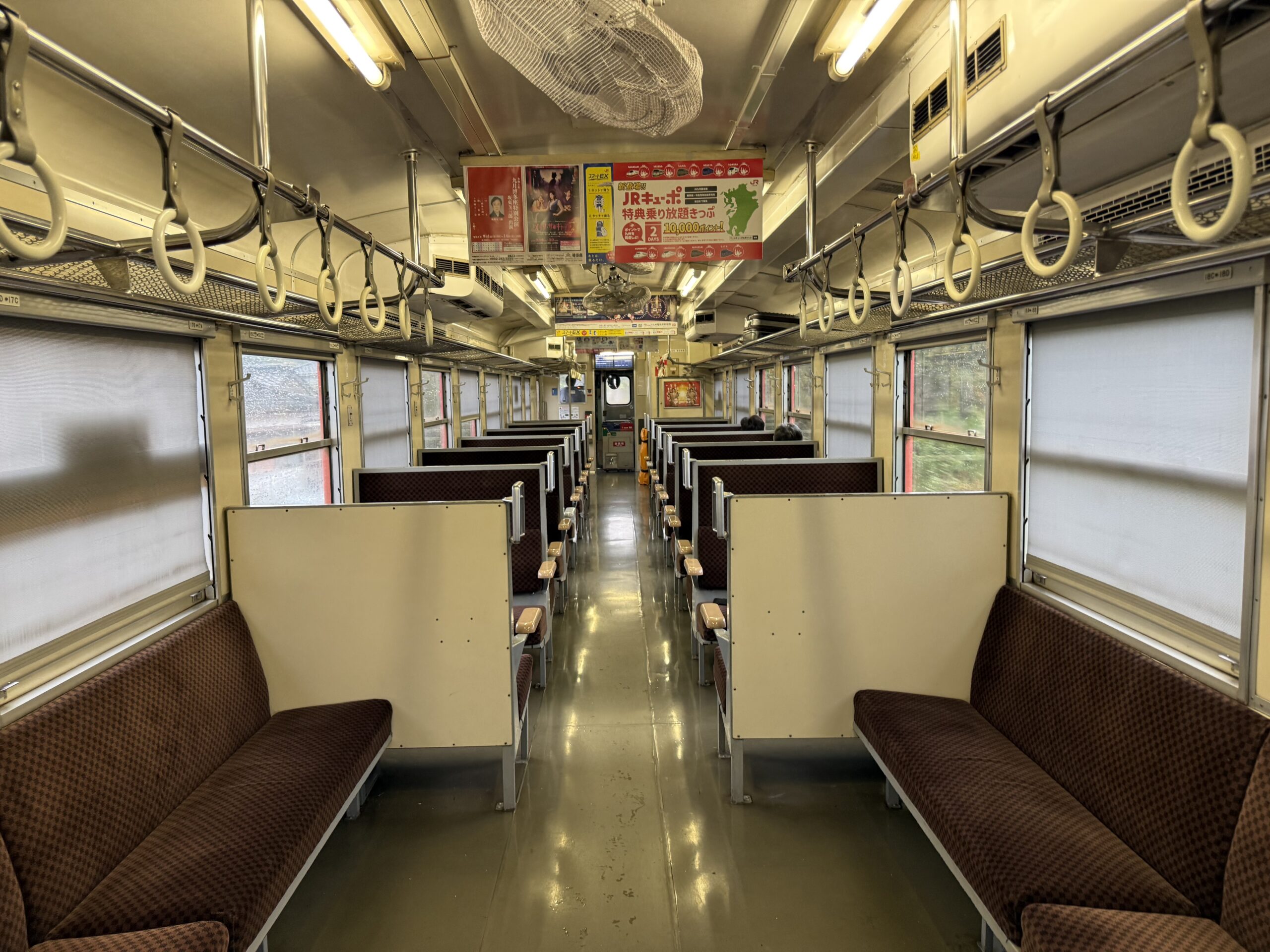 1928D 車内 キハ40 8098 首都圏色