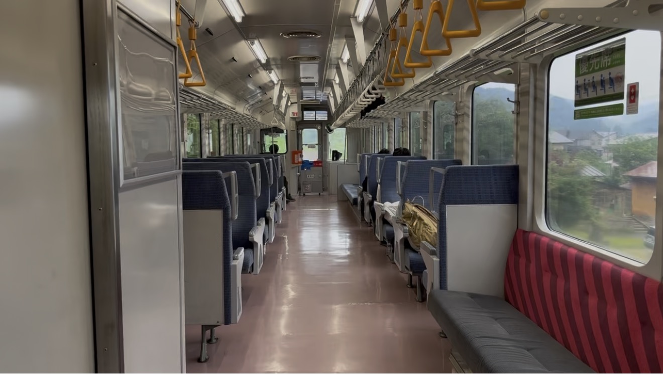 陸羽西線 161D キハ110 新庄駅発車