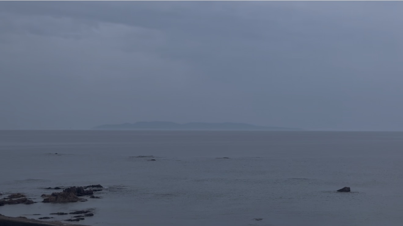 海里 車窓 粟島