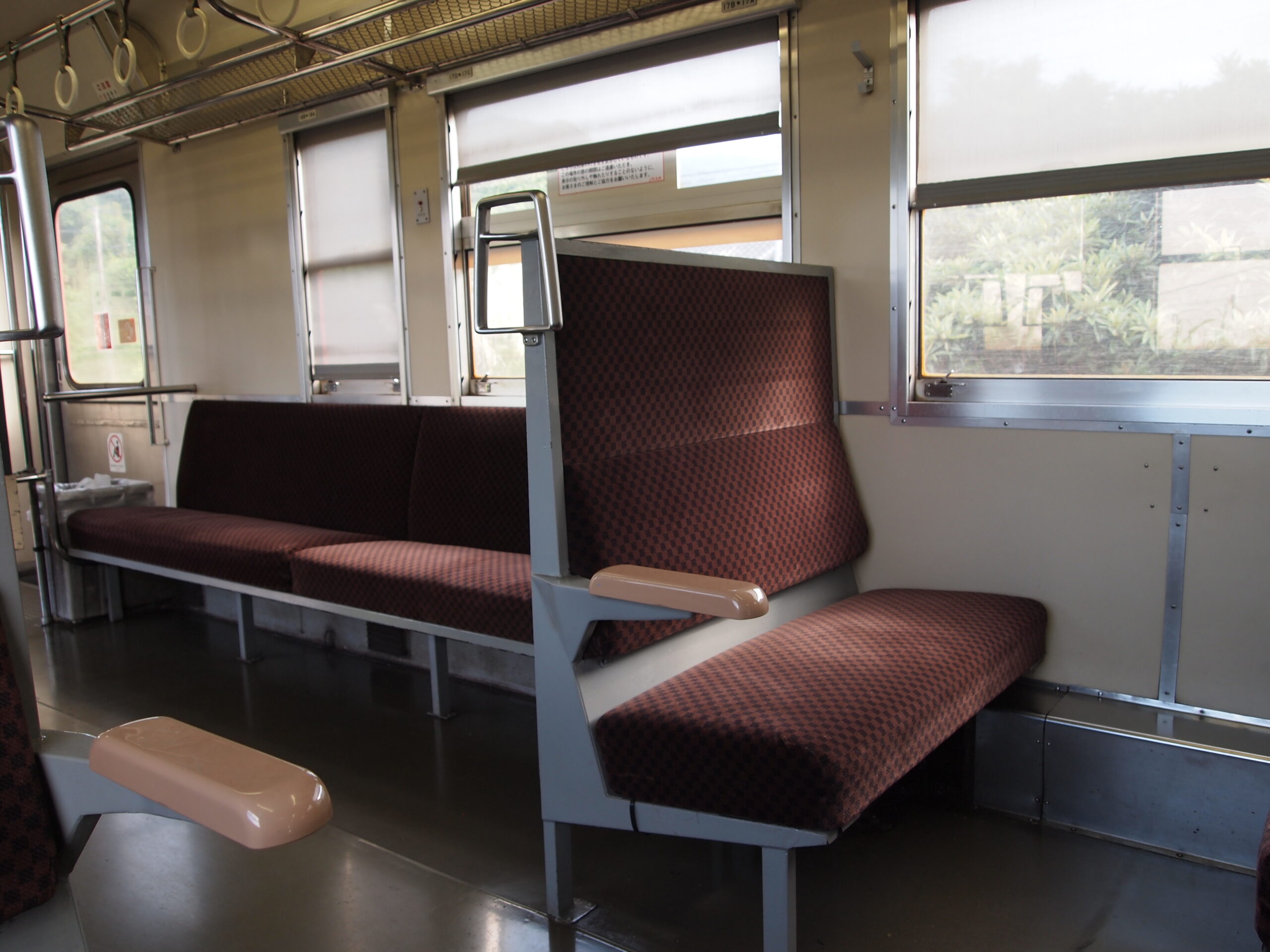 日南線 1925D 車内